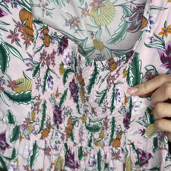 Tamga Tasi Sleeveless Top - Picture 5 of 6